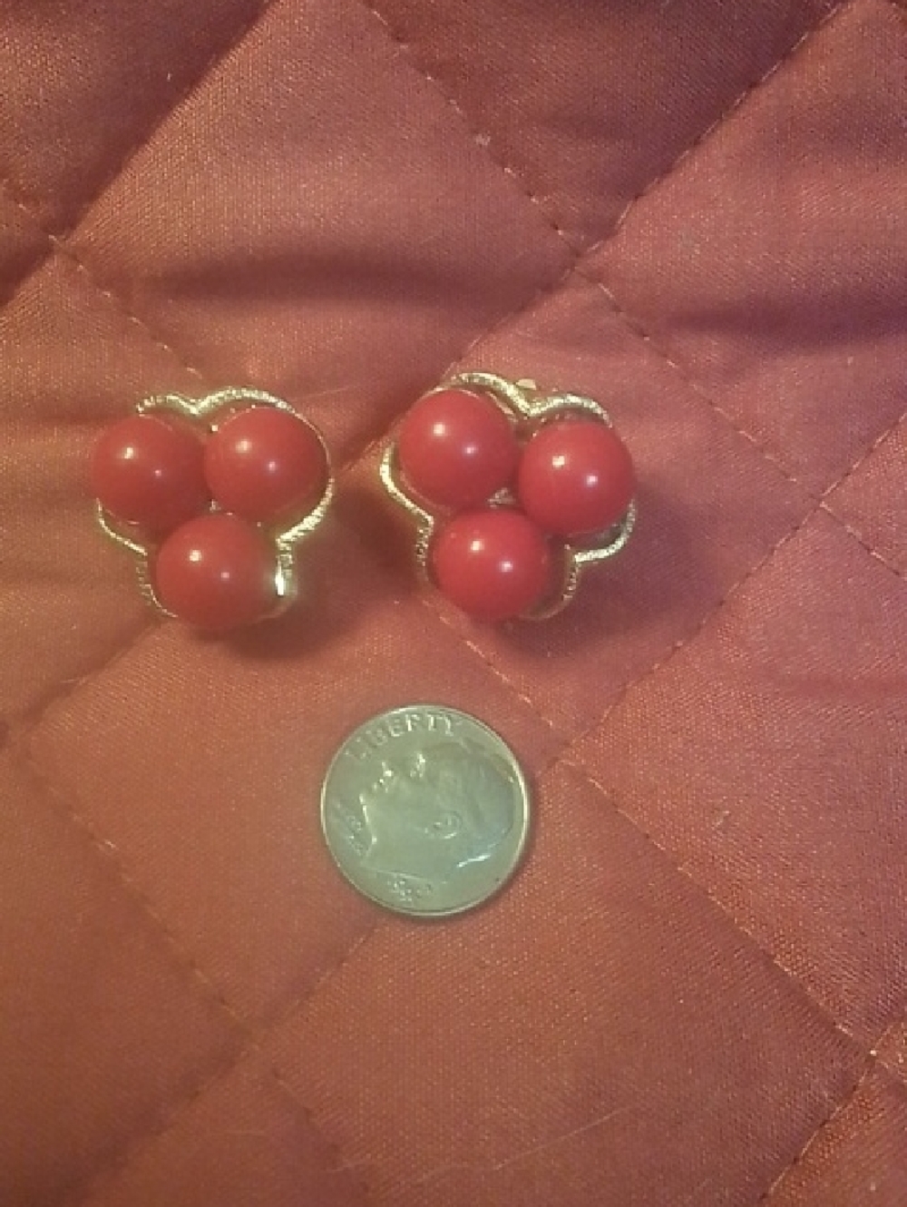 Gold-Tone Red Bead Cluster Clip-On Earrings